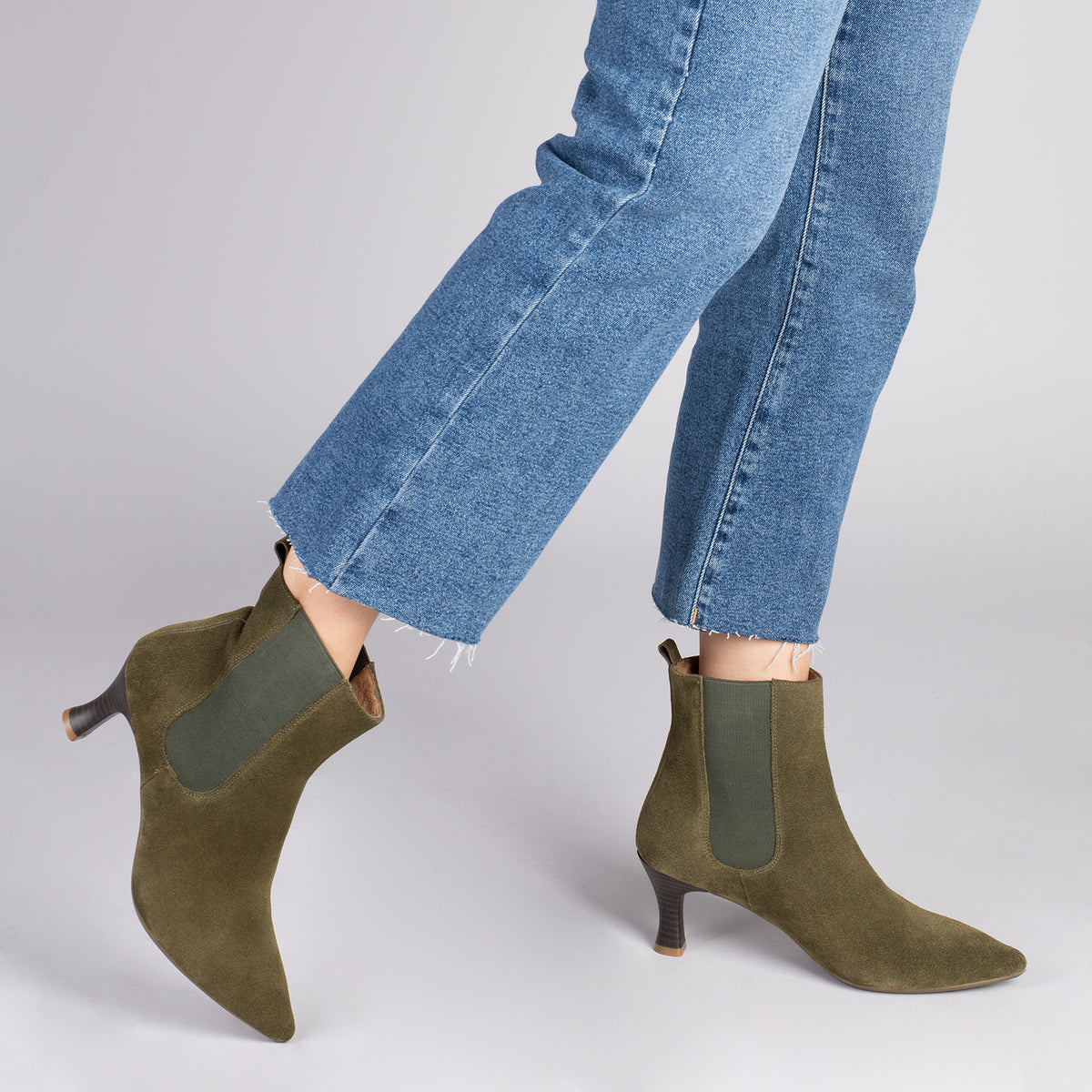 CHIC – Botines chelsea con tacón VERDE