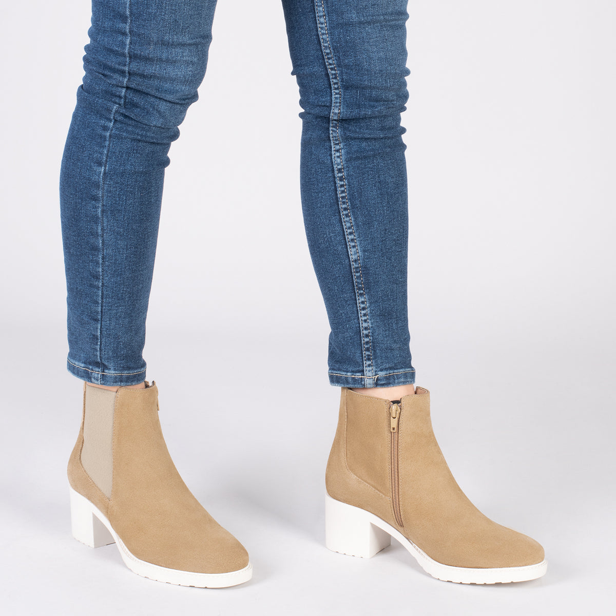 TEEN – Botines de tacón ancho BEIGE