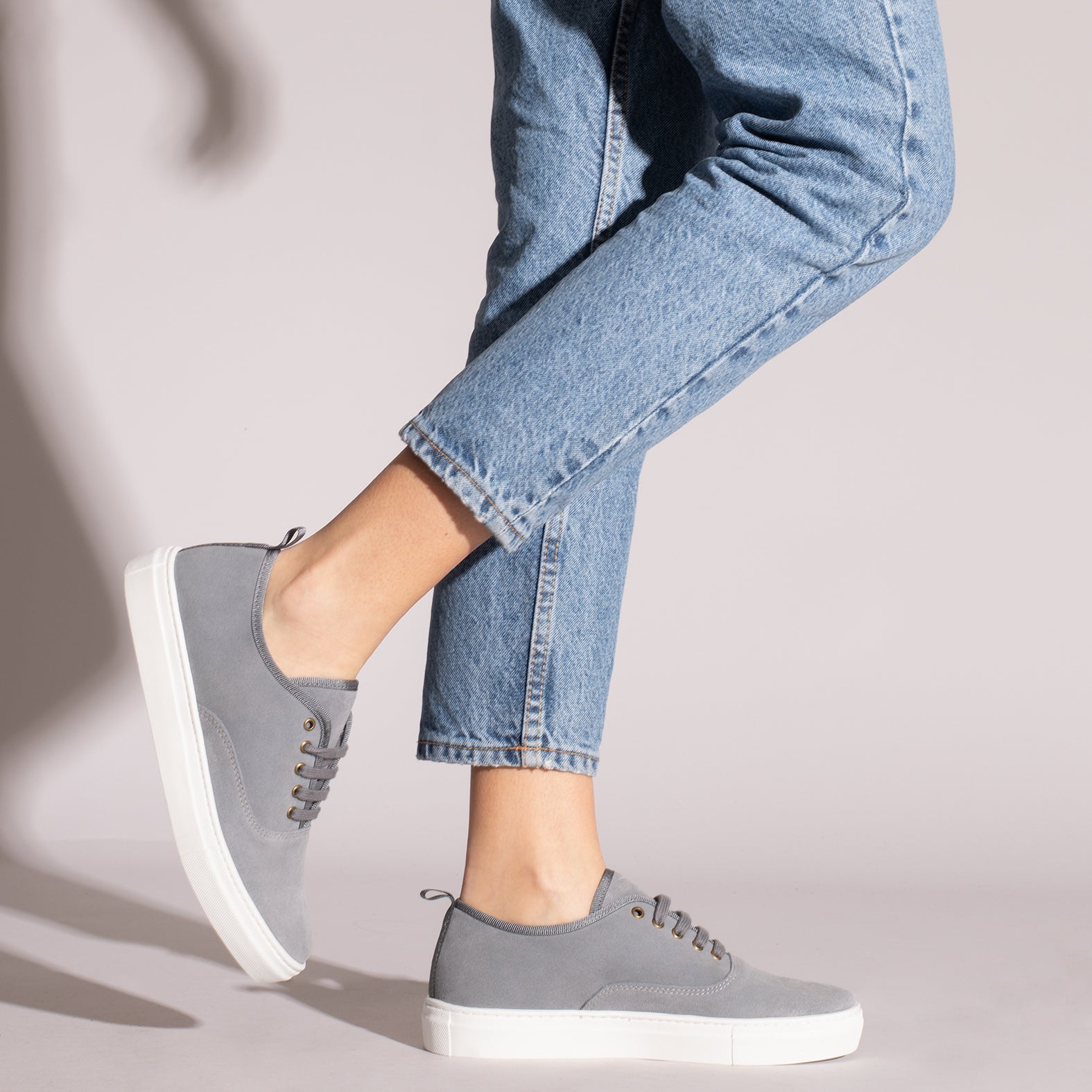 WANDER - Sneaker femme avec plateforme GRIS