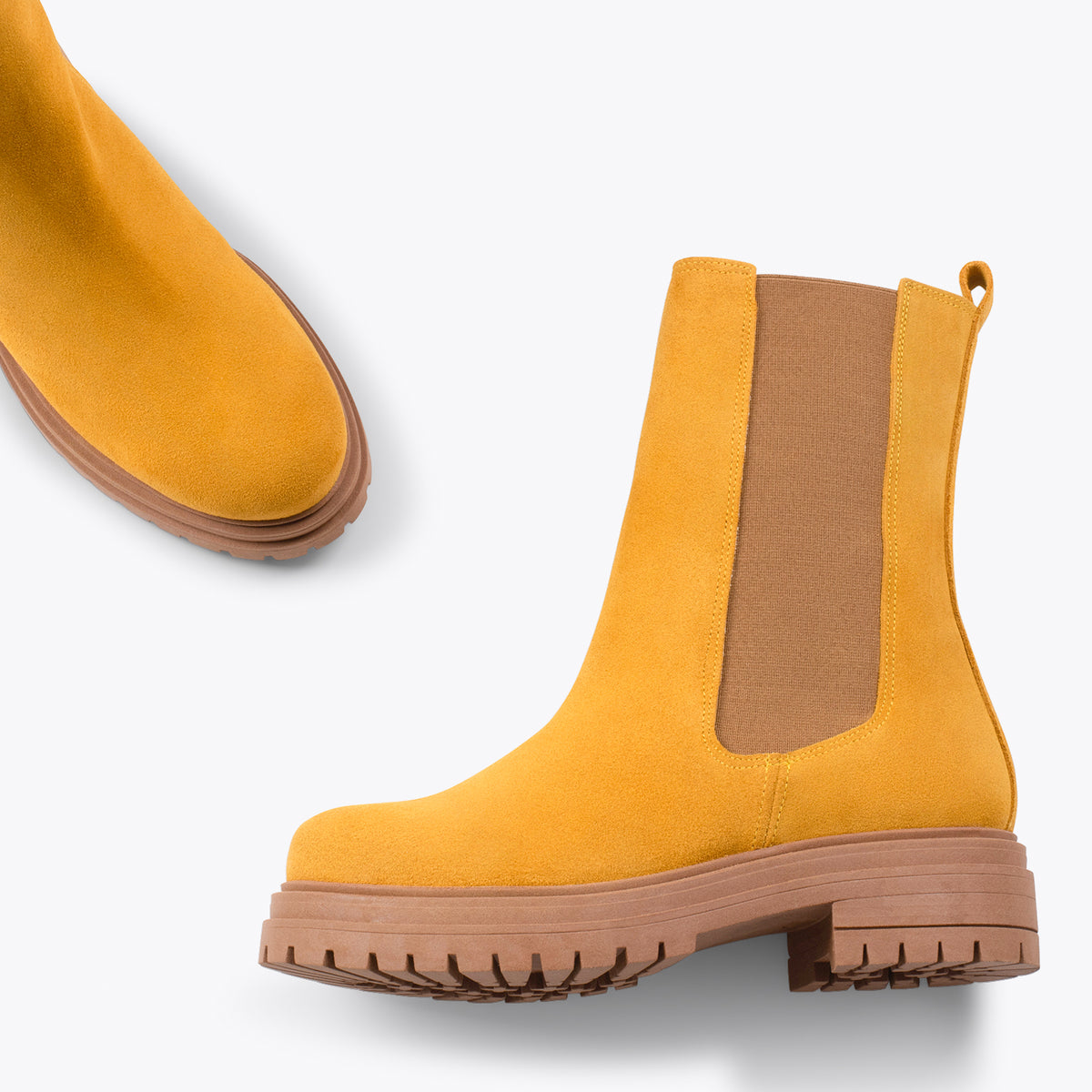 CAMBRIDGE Botines Chelsea MOSTAZA con plataforma track
