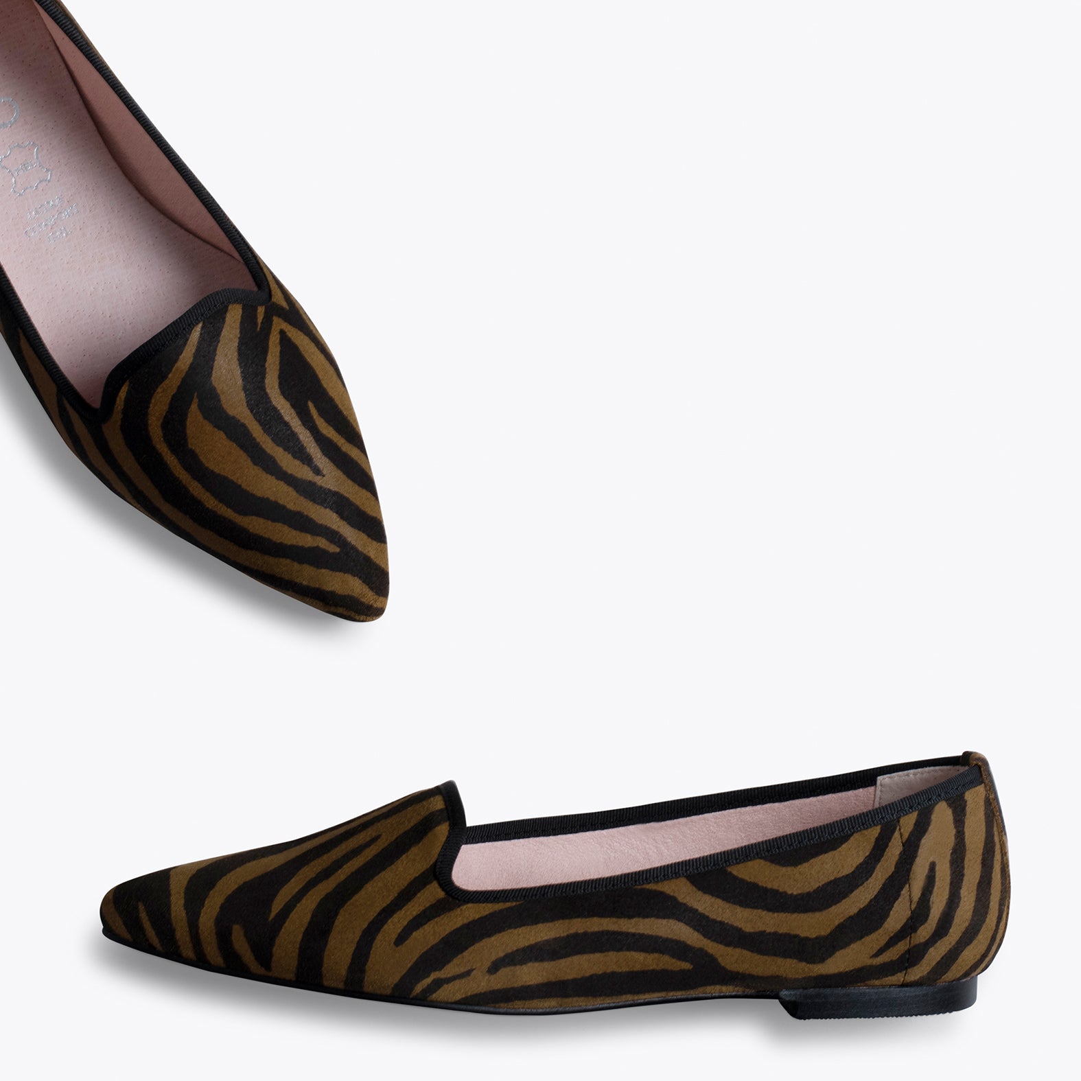 SLIPPER ZEBRA - Slipper Animal Print CUERO ZEBRA - miMaO ®