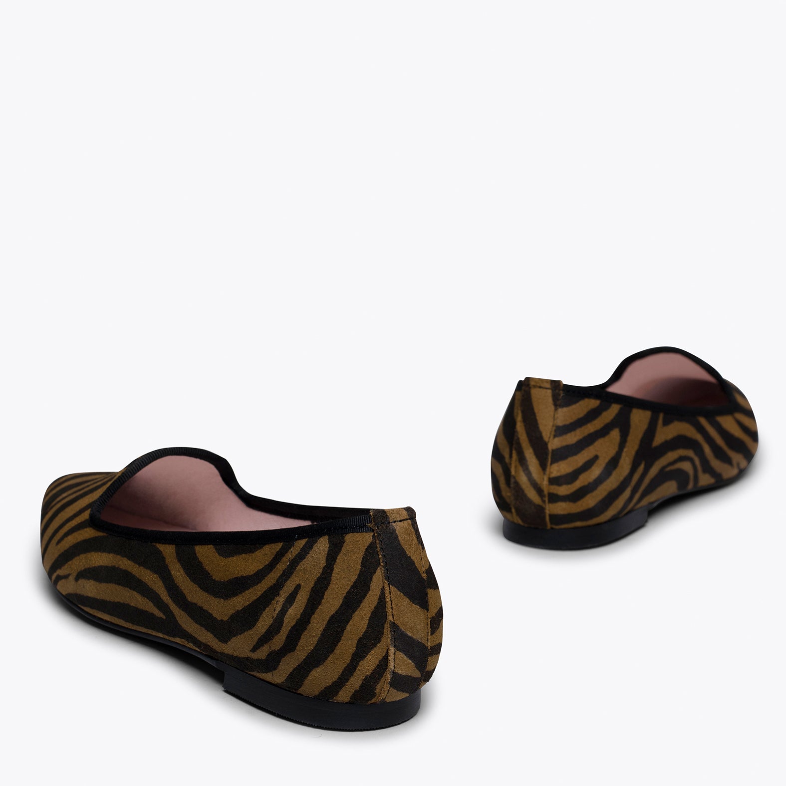 SLIPPER ZEBRA - Slipper Animal Print CUERO ZEBRA - miMaO ®