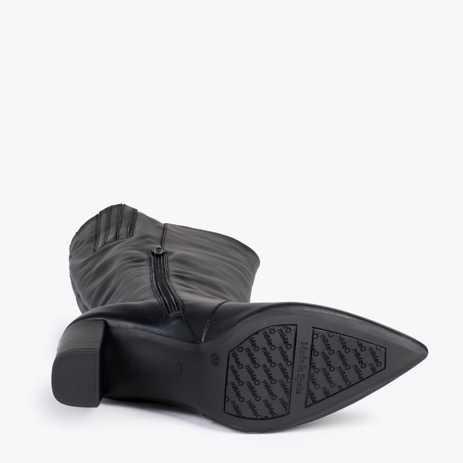 URBAN – BLACK high boots with zipper