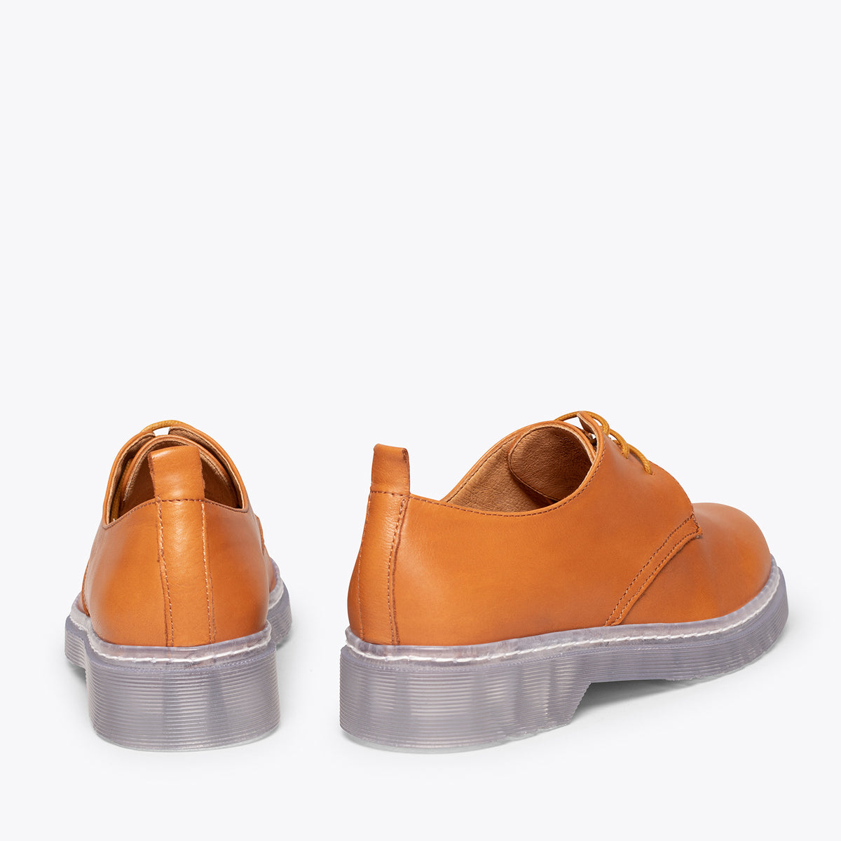 INGLÉS – Zapato de mujer con cordones CAMEL