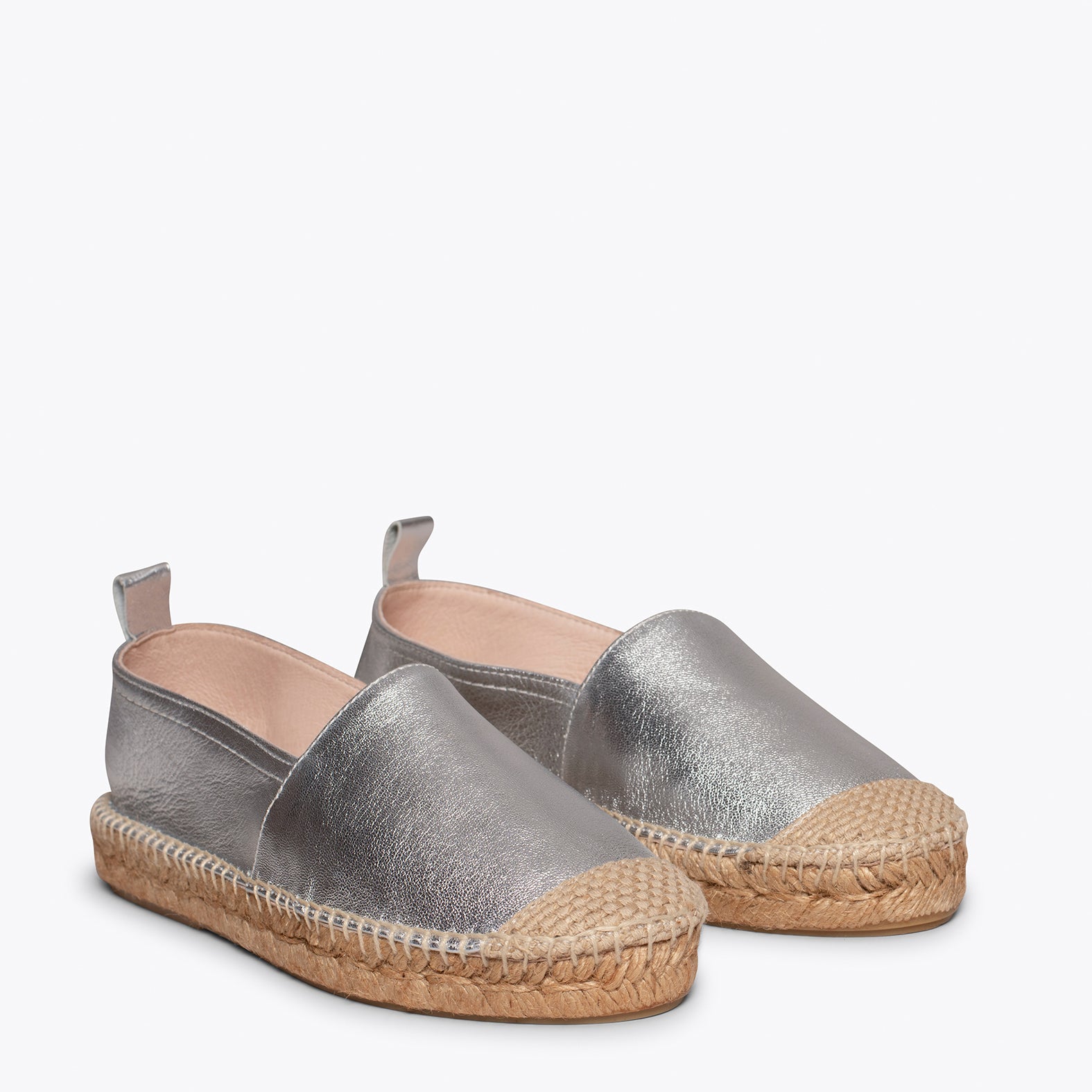 ESPADRILLE – SILVER flat espadrille