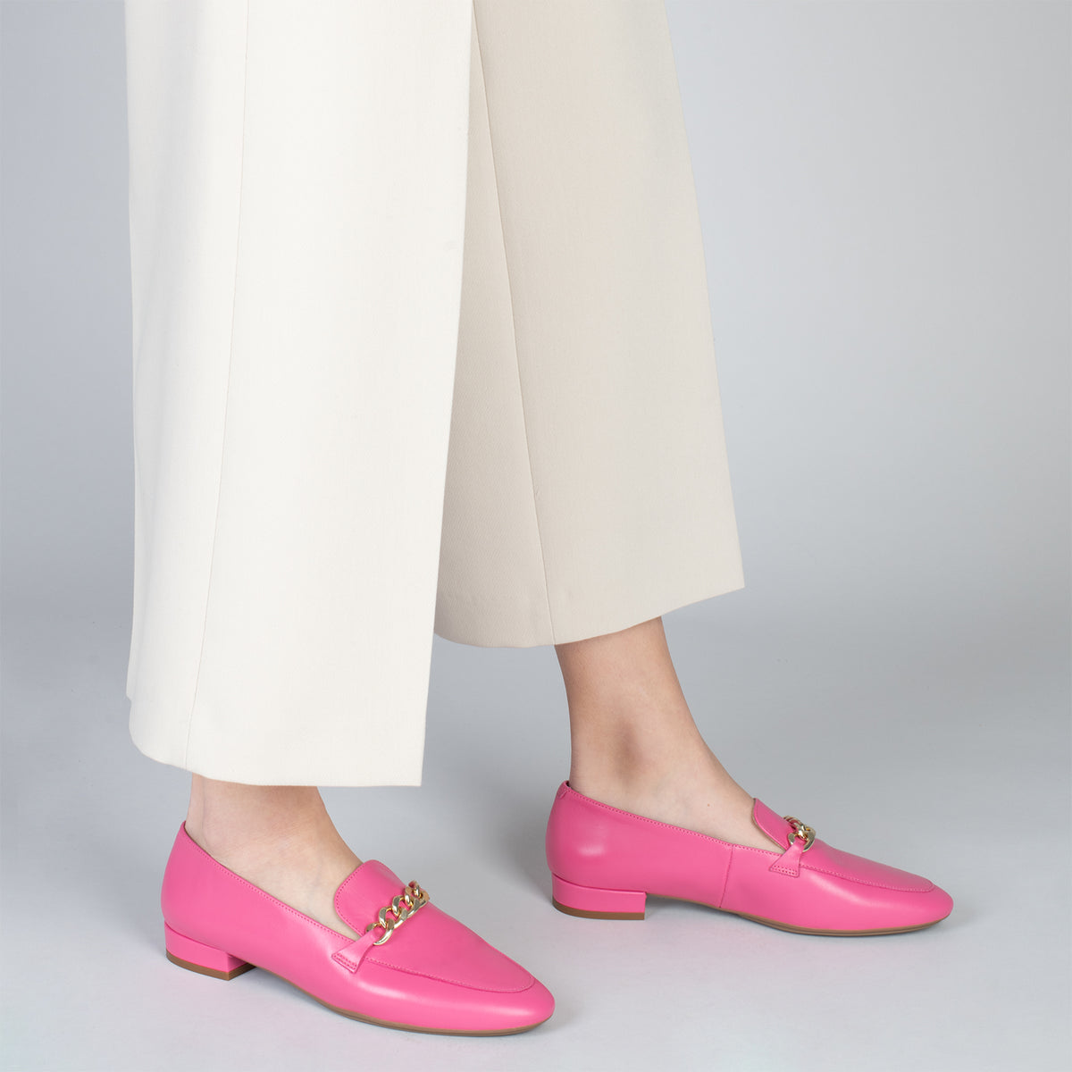 CHAIN – Mocasines planos de mujer FUCSIA