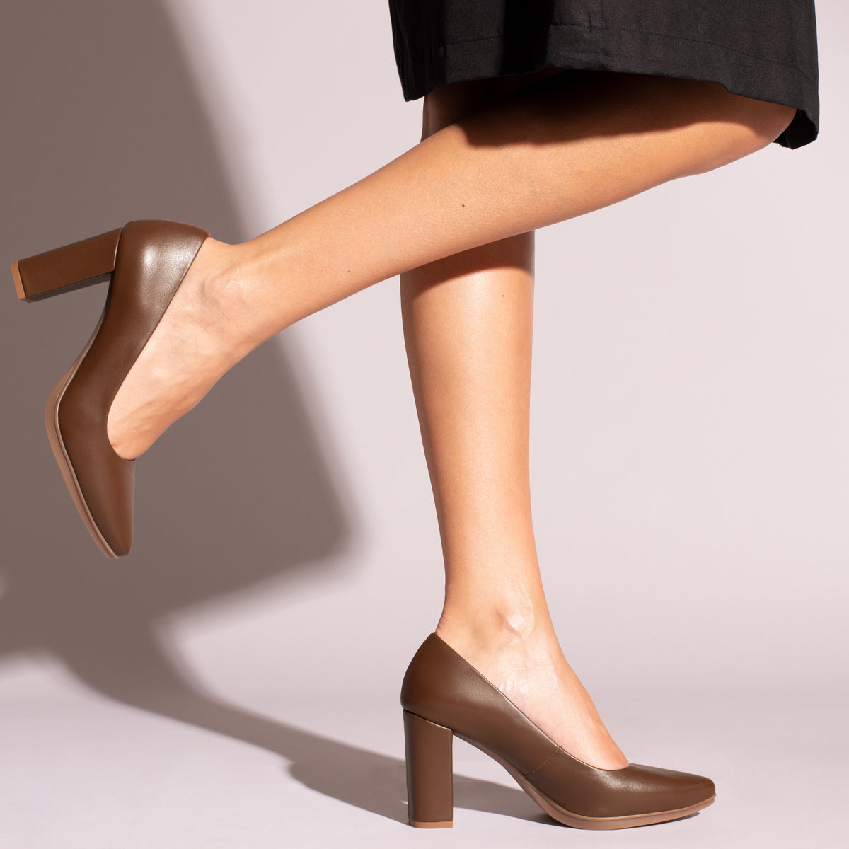 URBAN SALON - Zapatos MARRONES de piel y tacón alto