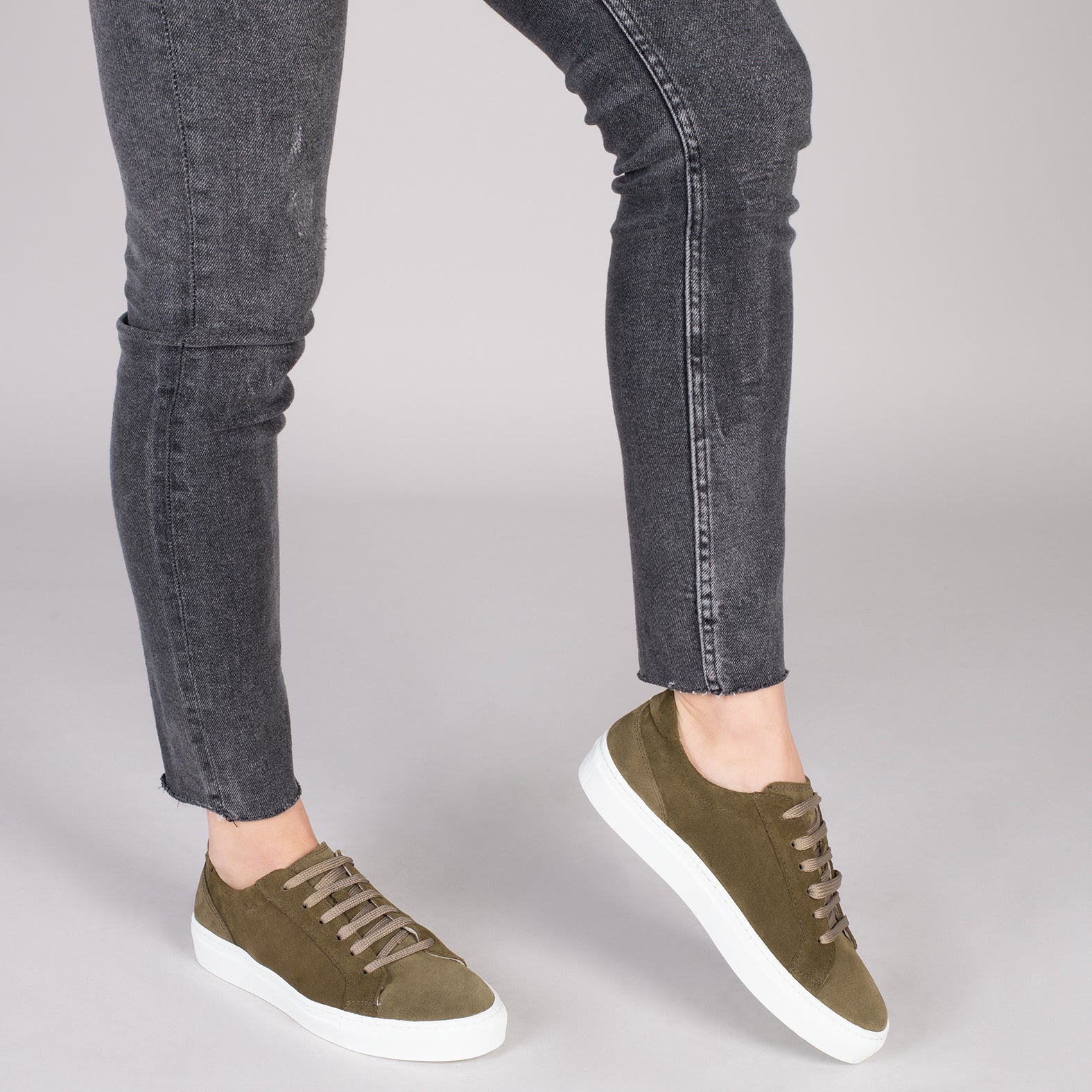 ENJOY – Sneakers de piel de serraje VERDE