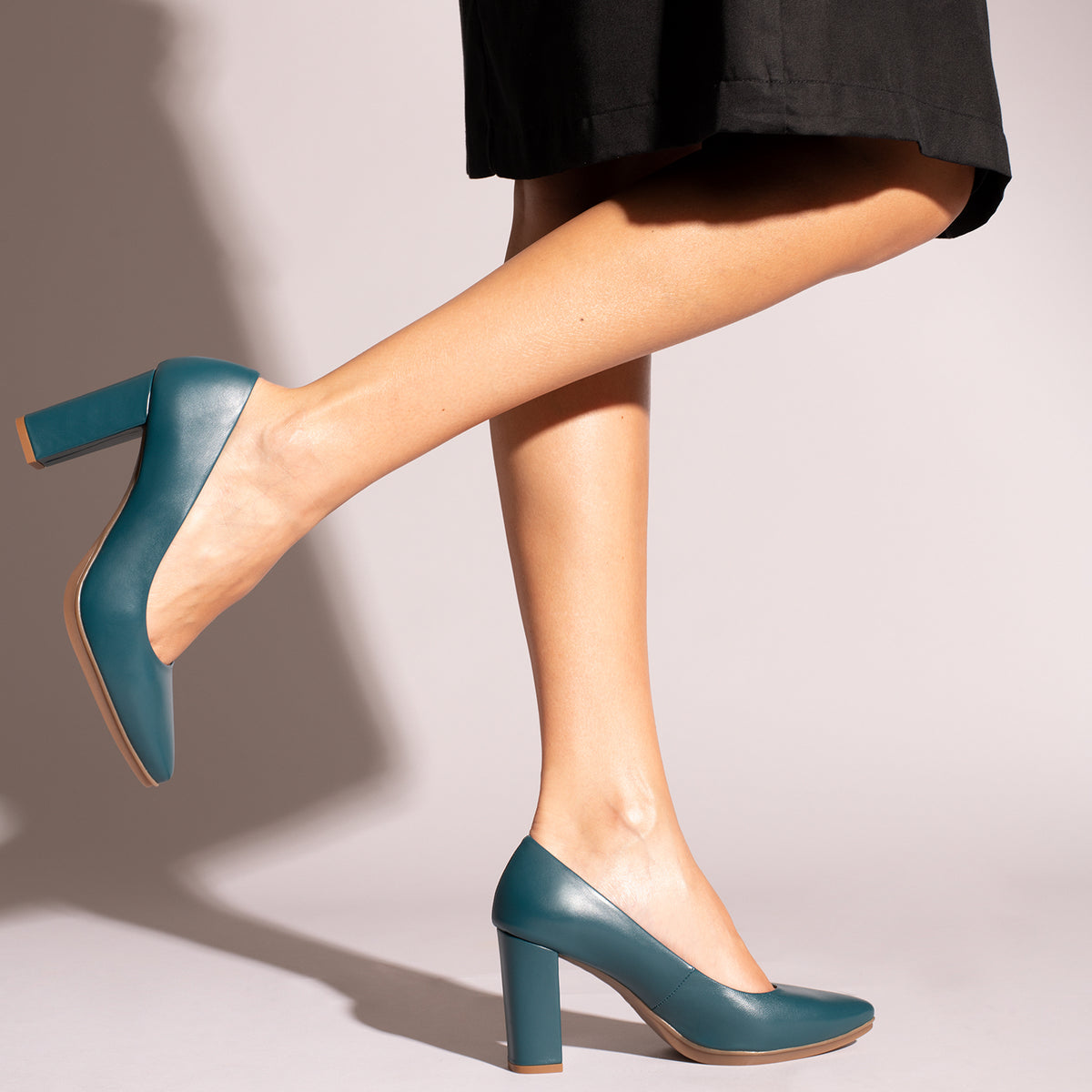 URBAN SALON - Zapatos VERDE AGUA de piel y tacón alto