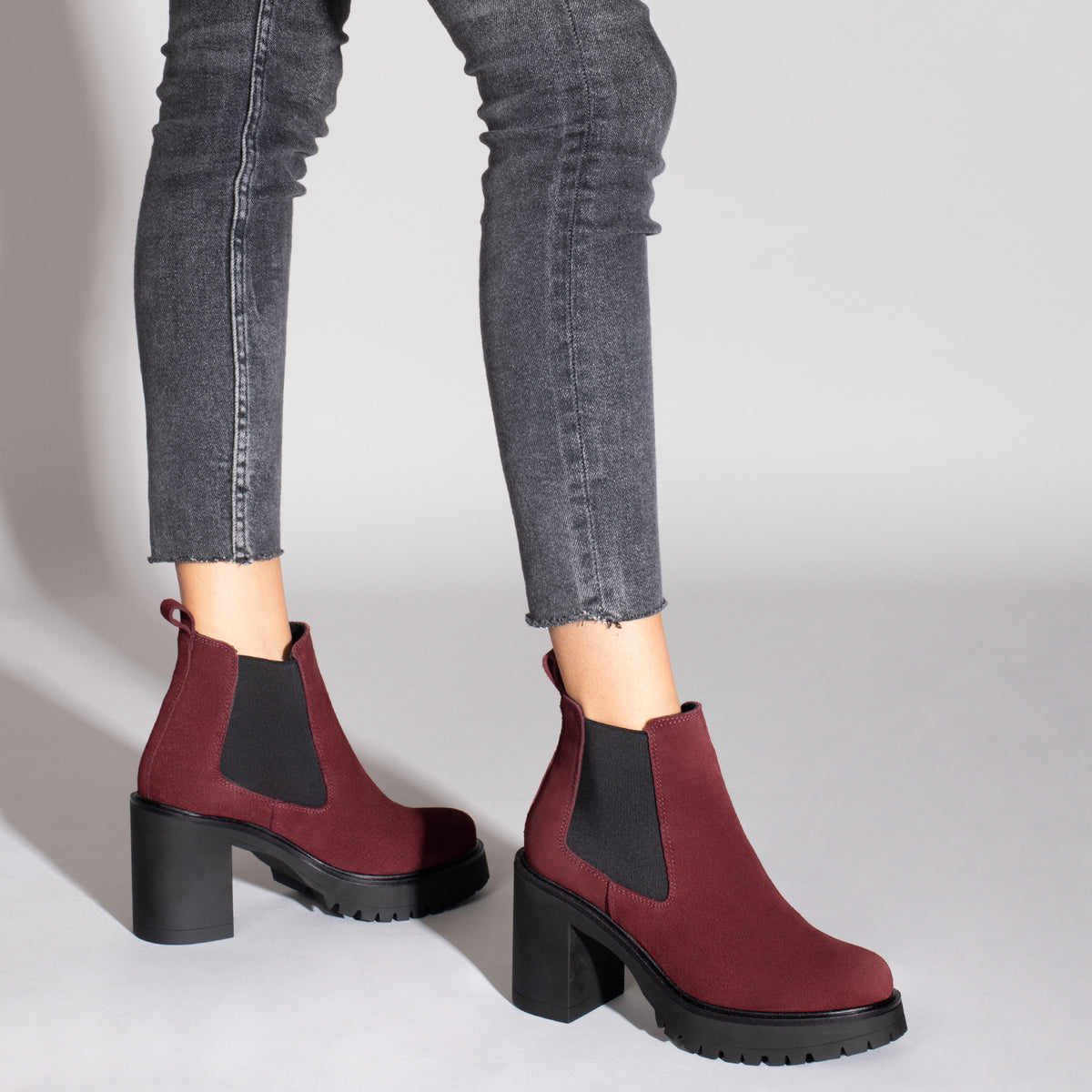 TOKIO  - Botines BURDEOS con tacón y plataforma