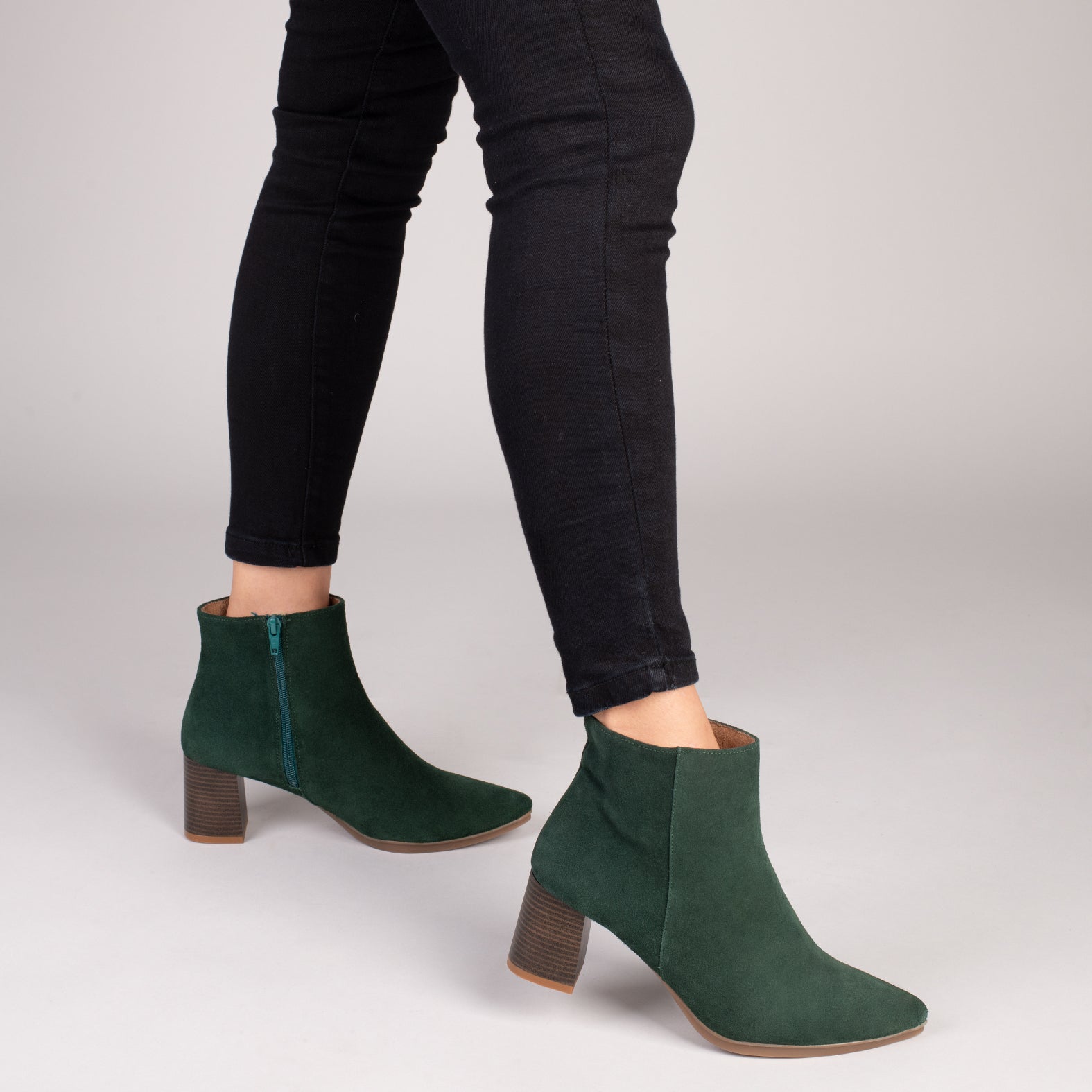 CITY -  Botines de tacón ancho y punta fina VERDE - miMaO ®